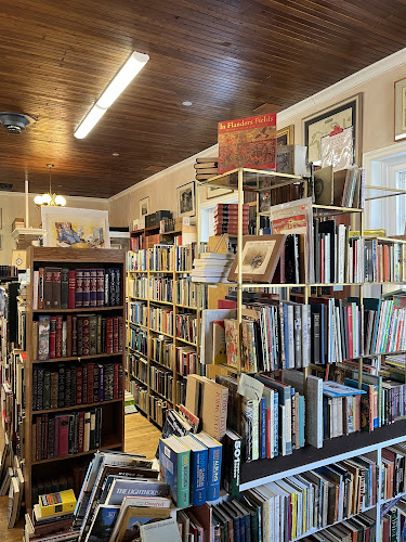 Cardinal Books storefront
