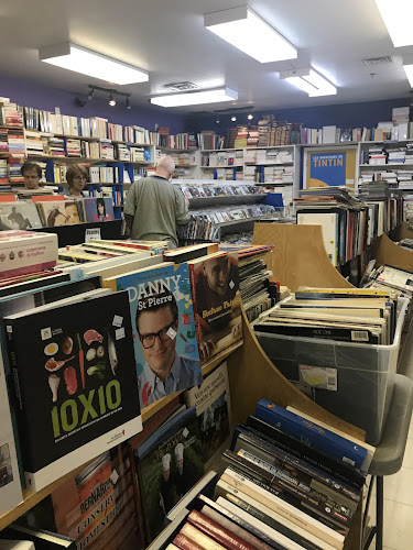 Comptoir du Livre Enr storefront