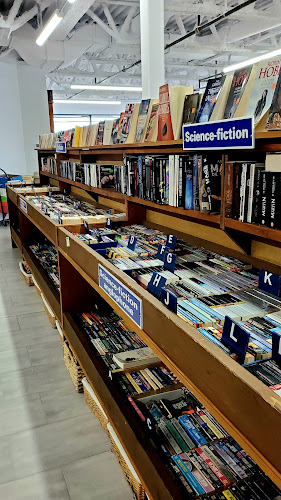 Lire Et Relire storefront