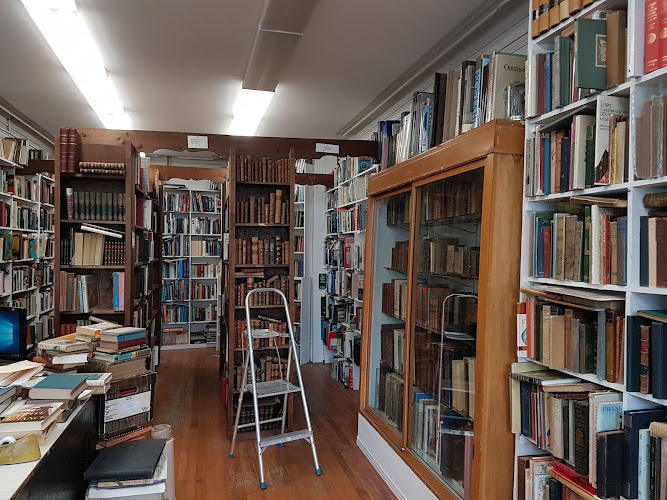 Schooner Books Ltd. storefront